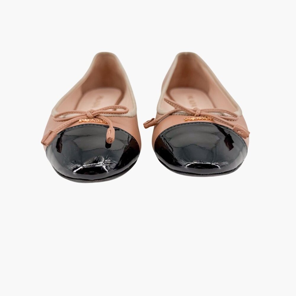 Prada Beige Black Cap Toe Logo Ballet Flats Leather Size 38 US 8 Women Two Tone - Picture 5 of 15